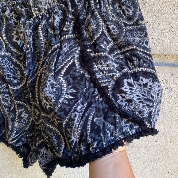 Mossimo Supply Co Pull On Boho Shorts - Picture 3 of 7